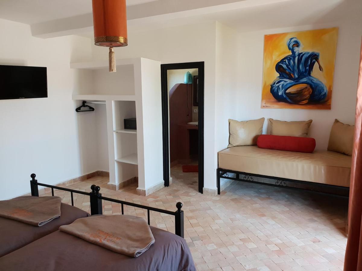 Les Orangers De L'Ourika Hotell Douar Akkara Eksteriør bilde