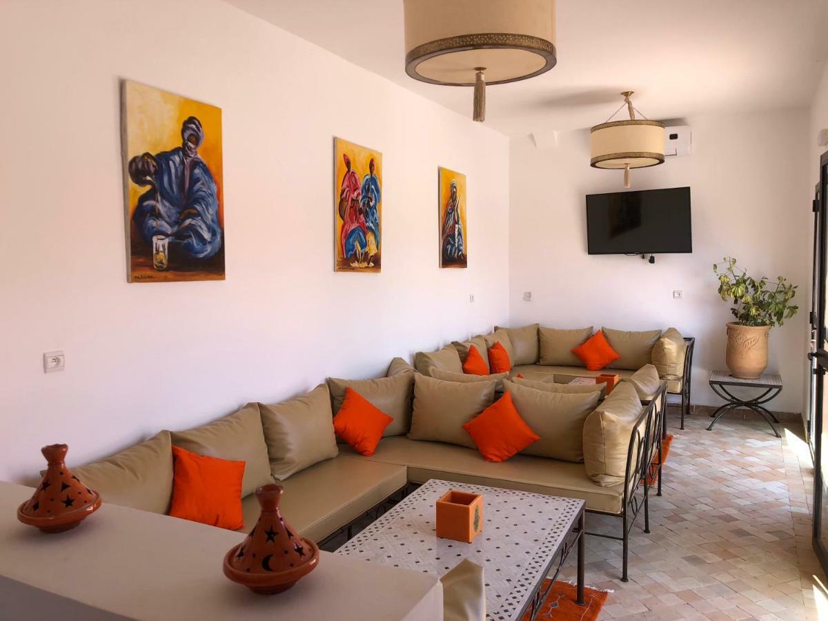 Les Orangers De L'Ourika Hotell Douar Akkara Eksteriør bilde