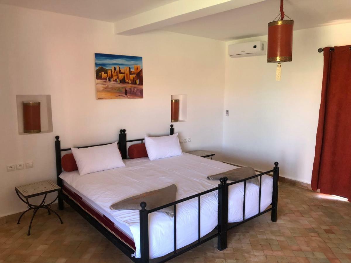 Les Orangers De L'Ourika Hotell Douar Akkara Eksteriør bilde