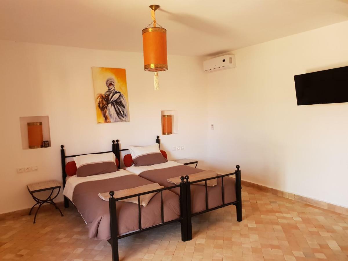 Les Orangers De L'Ourika Hotell Douar Akkara Eksteriør bilde