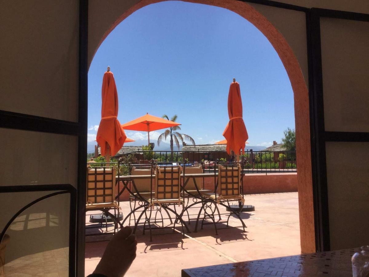 Les Orangers De L'Ourika Hotell Douar Akkara Eksteriør bilde